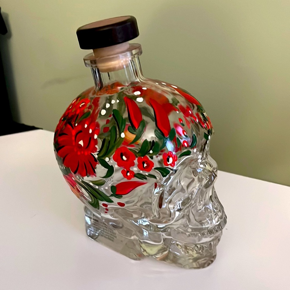 Hand paint tequila glass bottle floral Hungarian crystal head scull empty vodka